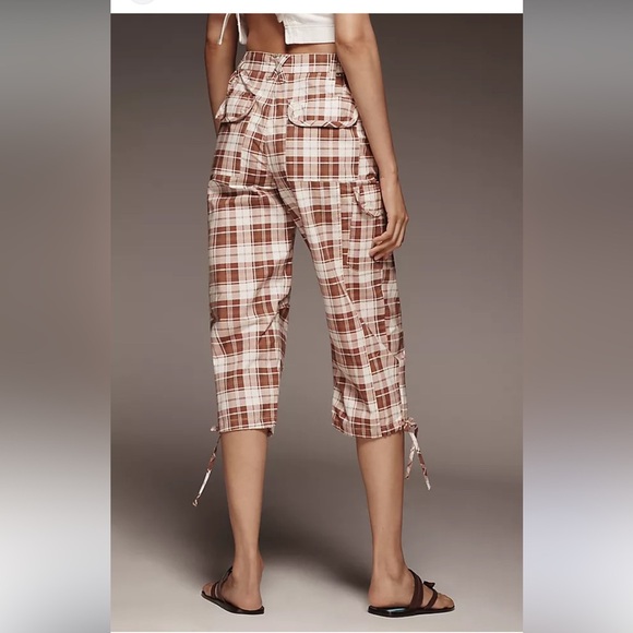 NWT Anthropologie Pilcro Slim Plaid Cargo Capris 90's Style Y2K Style Size Small - Picture 13 of 14